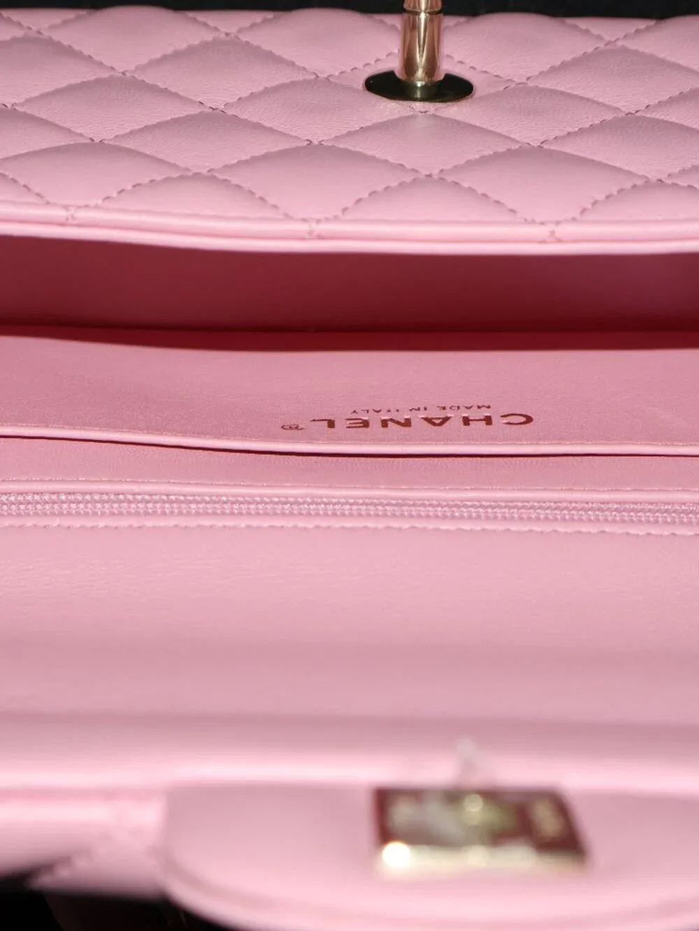 CHANEL excellent beautiful